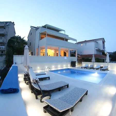 Marco Apartment