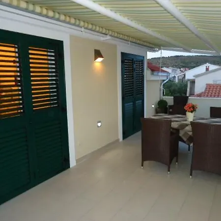 Apartment Marco Trogir